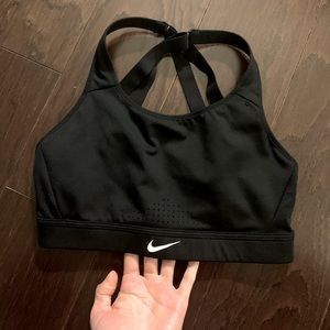 Nike Sports Bra (Medium to High Support)